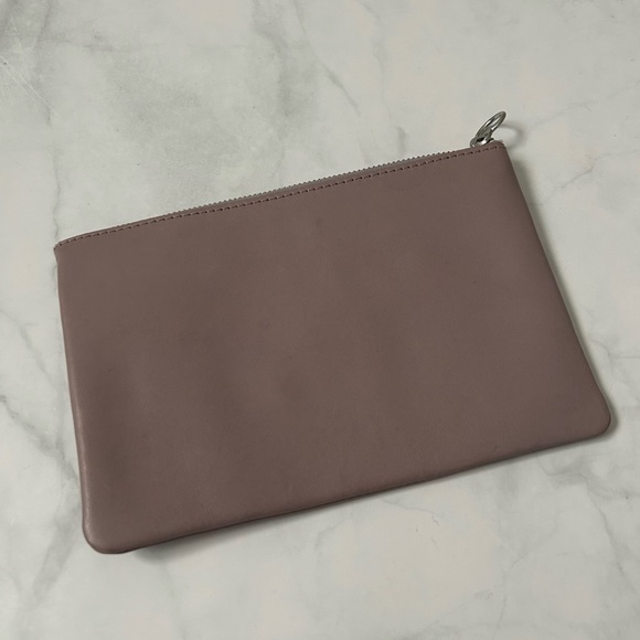 Madewell “The Pouch Clutch” - Picture 5 of 10